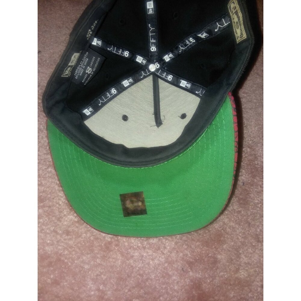 Chicago Bulls New Era 9Fifty Windy City Black With Red Bill Snapback Hat Cap - Picture 5 of 8